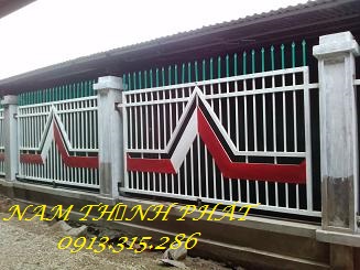 Hàng rào sắt hộp mã kẽm, sơn - Công Ty TNHH Sản Xuất Cơ Khí Và Xây Dựng Nam Thịnh Phát